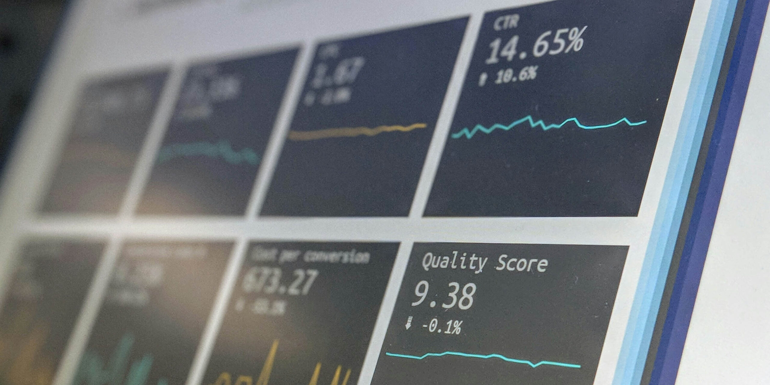 Capitan udvikler vækststrategier med fokus på retning, momentum og målbare resultater for danske SMV'er.